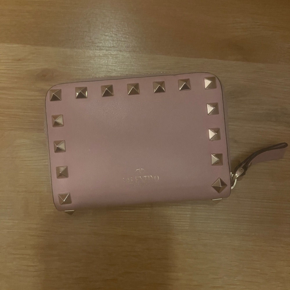 Valentino Rockstud pink Wallet - used